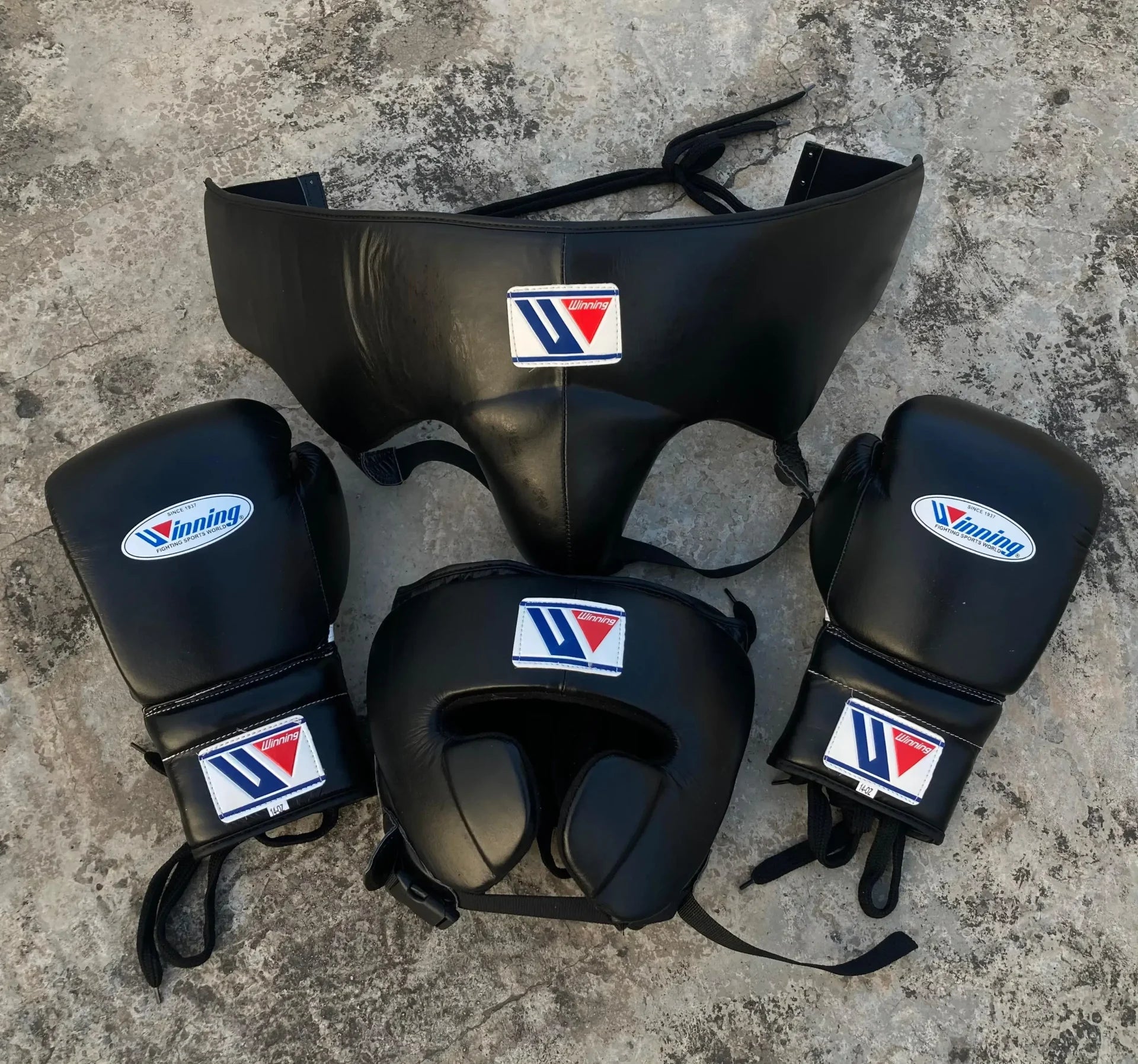 Gant de Boxe et Casque winning