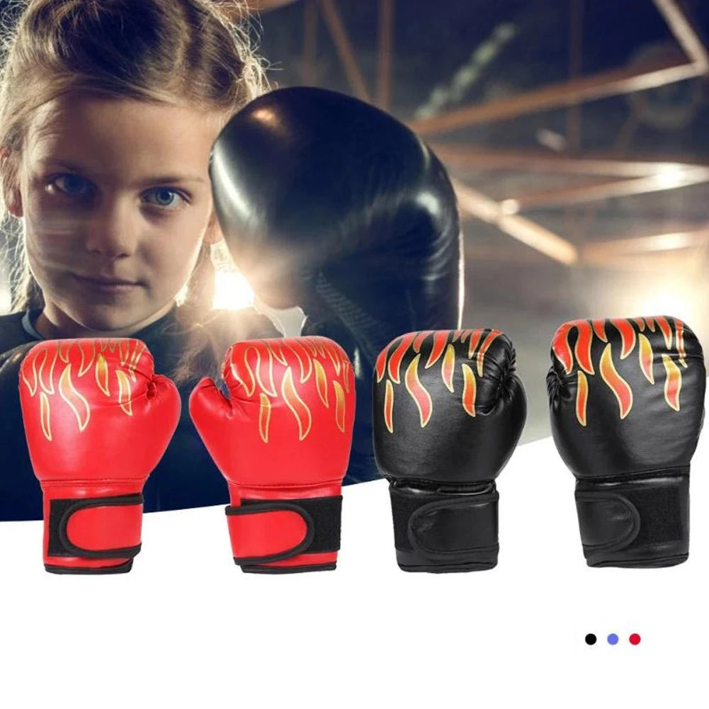 Paire de Gants Enfant 8 oz porté par une fillette