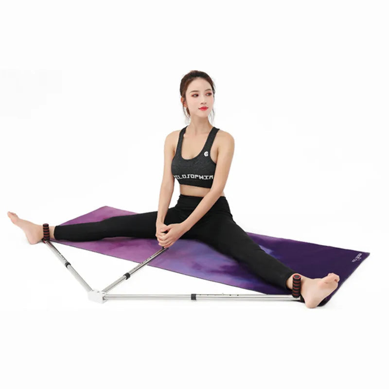 Femme qui utilise un Ecarteur Grand Écart