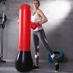 femme qui crampone le Sac Gonflable Loisir